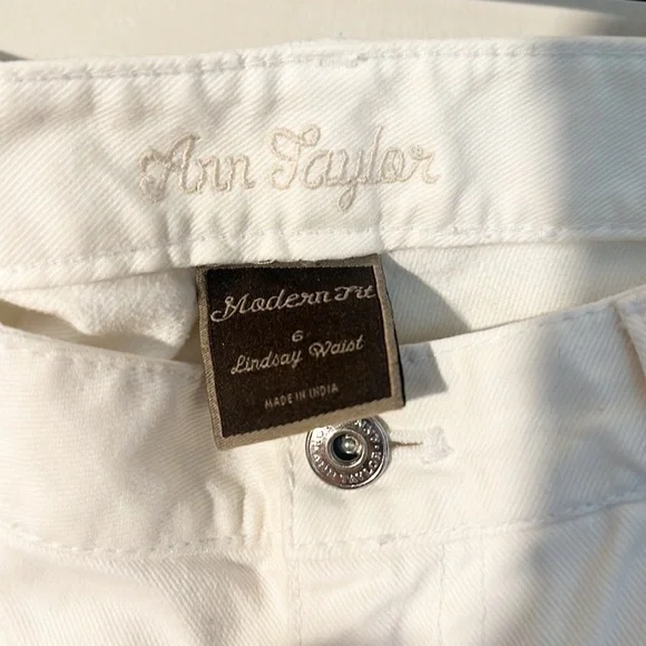 Ann Taylor Modern Fit Lindsay Waist white denim jeans women size 6 - Picture 3 of 6